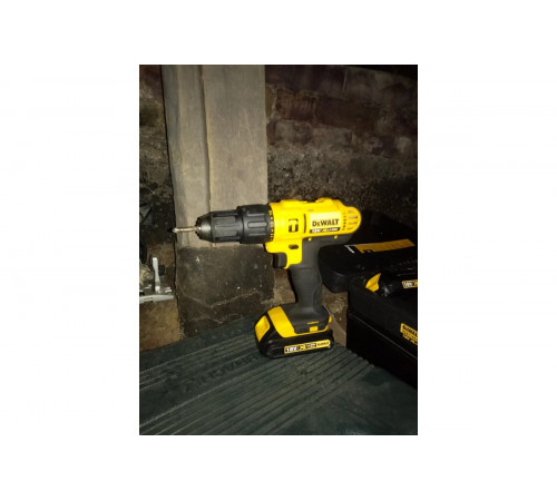 Ударная дрель-шуруповерт DEWALT DCD776S2