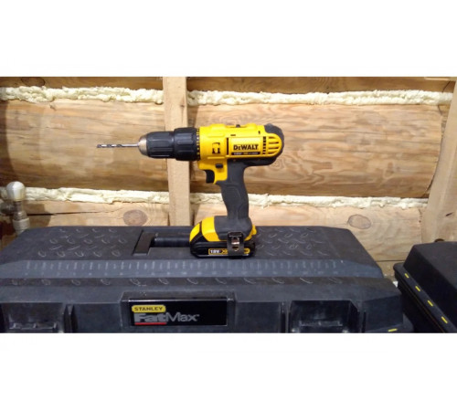 Ударная дрель-шуруповерт DEWALT DCD776S2