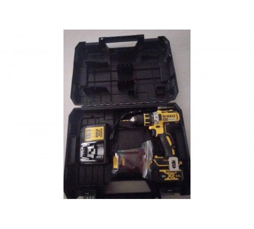 Аккумуляторная дрель-шуруповерт DEWALT DCD 790 M2