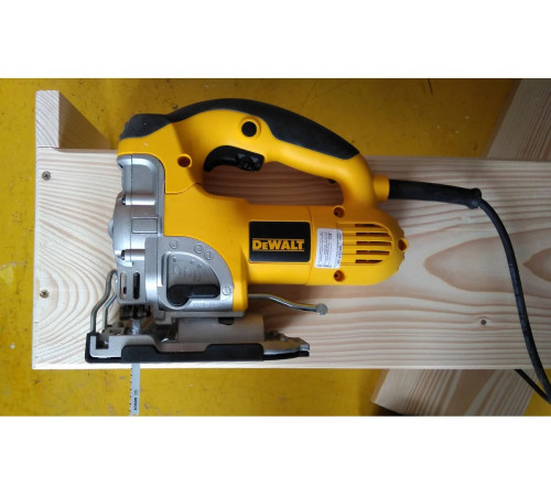 Лобзик DEWALT DW 331 K