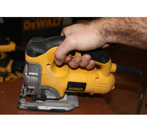 Лобзик DEWALT DW 331 K