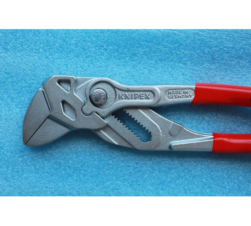 Клещи переставные - гаечный ключ 250мм KNIPEX KN-8643250 Клещи переставные - гаечный ключ 250мм KNIPEX KN-8643250