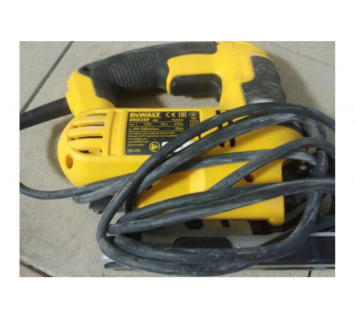Лобзик DEWALT DWE349-KS