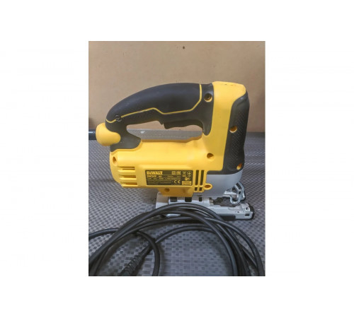 Лобзик DEWALT DWE349-KS