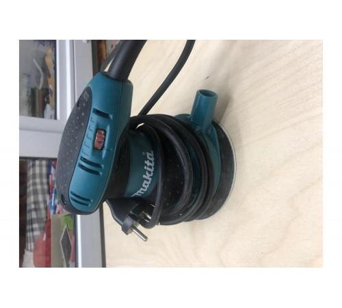 Эксцентриковая шлифмашина Makita BO 5031 Эксцентриковая шлифмашина Makita BO 5031