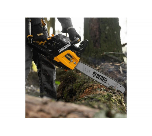 Цепная бензопила Denzel DGS-5820 Цепная бензопила Denzel DGS-5820
