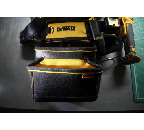 Универсальная поясная сумка DEWALT DWST1-75551