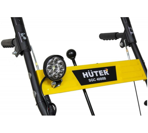 Снегоуборщик бензиновый Huter SGC 4000B Снегоуборщик бензиновый Huter SGC 4000B