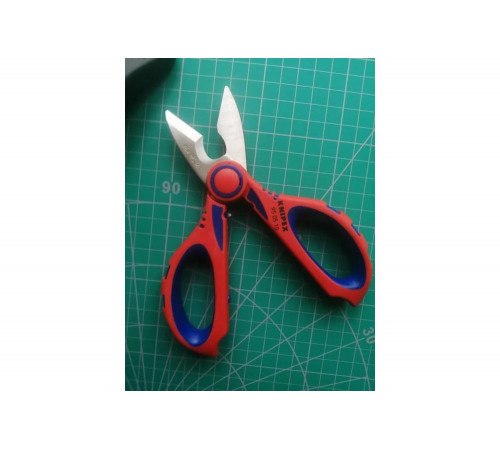 Ножницы для резки кабеля KNIPEX KN-950510SB Ножницы для резки кабеля KNIPEX KN-950510SB