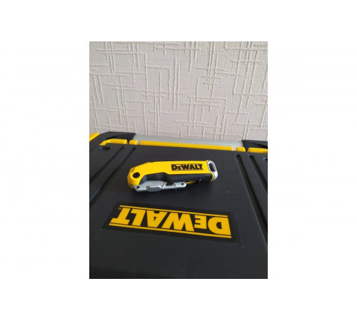Универсальный нож DEWALT С фиксированным лезвием, складной DWHT10429-0