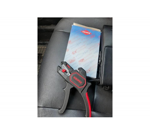 Инструмент для снятия изоляции KNIPEX KN-1262180 Инструмент для снятия изоляции KNIPEX KN-1262180
