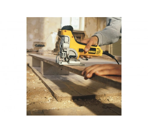 Лобзик DEWALT DW 333 K