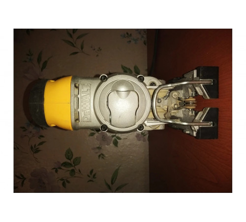 Лобзик DEWALT DW 333 K