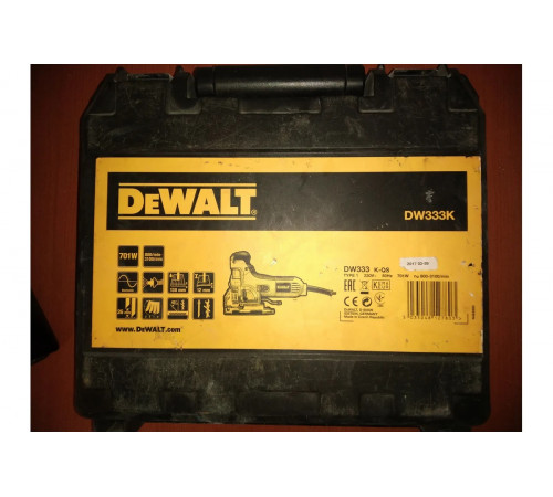Лобзик DEWALT DW 333 K