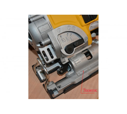 Лобзик DEWALT DW 333 K