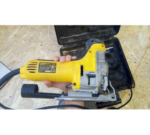 Лобзик DEWALT DW 333 K