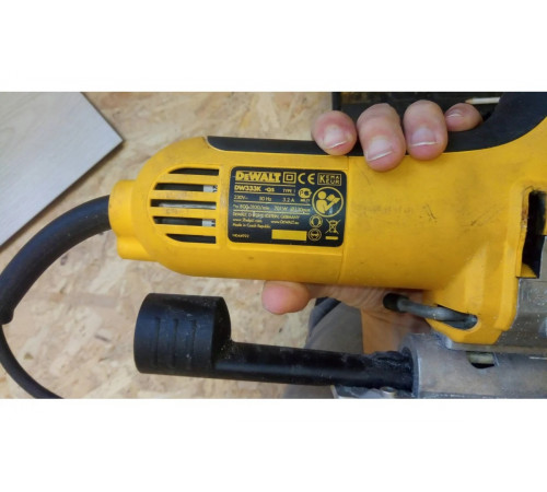 Лобзик DEWALT DW 333 K