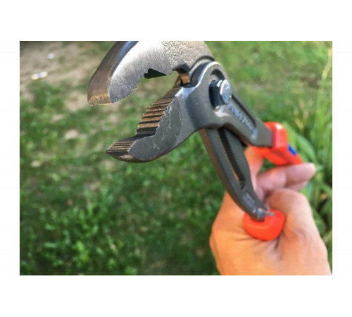 Универсальные переставные клещи KNIPEX КОБРА KN-8702300 Универсальные переставные клещи KNIPEX КОБРА KN-8702300