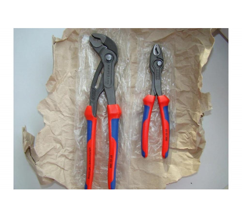 Универсальные переставные клещи KNIPEX КОБРА KN-8702300 Универсальные переставные клещи KNIPEX КОБРА KN-8702300