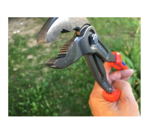 Универсальные переставные клещи KNIPEX КОБРА KN-8702300 Универсальные переставные клещи KNIPEX КОБРА KN-8702300