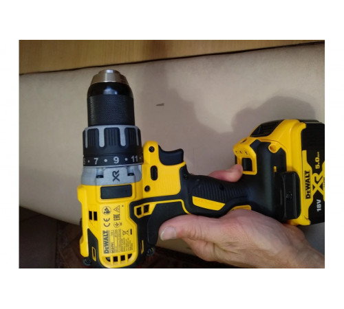 Аккумуляторная дрель-шуруповерт DEWALT DCD 791 D2