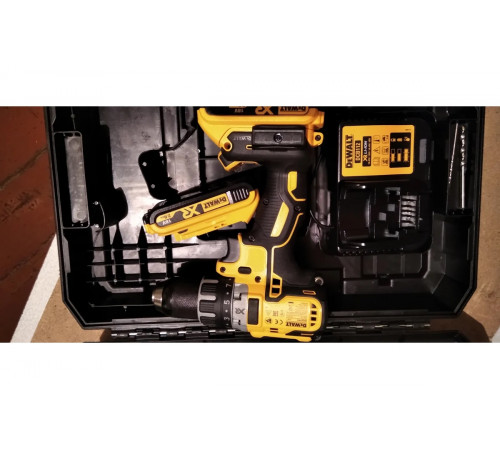 Аккумуляторная дрель-шуруповерт DEWALT DCD 791 D2