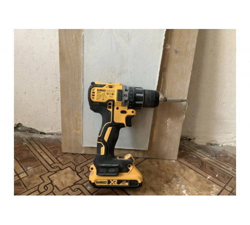 Аккумуляторная дрель-шуруповерт DEWALT DCD 791 D2