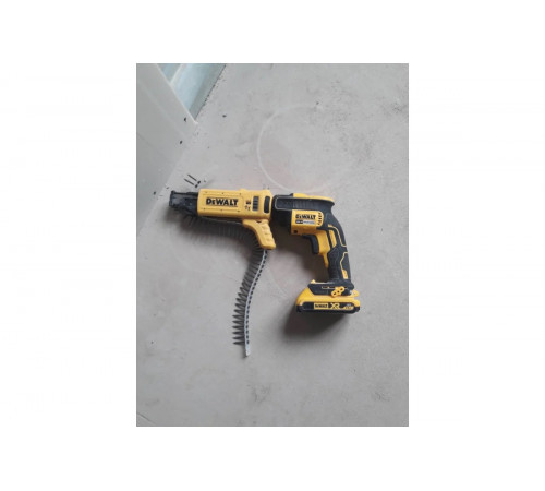 Аккумуляторная дрель-шуруповерт DEWALT DCD 791 D2