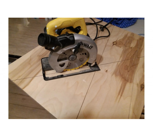 Дисковая пила DEWALT DWE 560 B