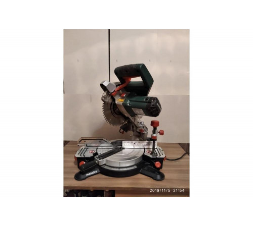 Пила торцовочная METABO KS 216 M (619216000)