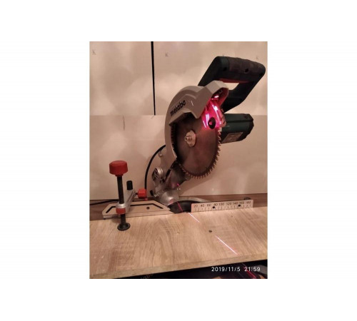 Пила торцовочная METABO KS 216 M (619216000)