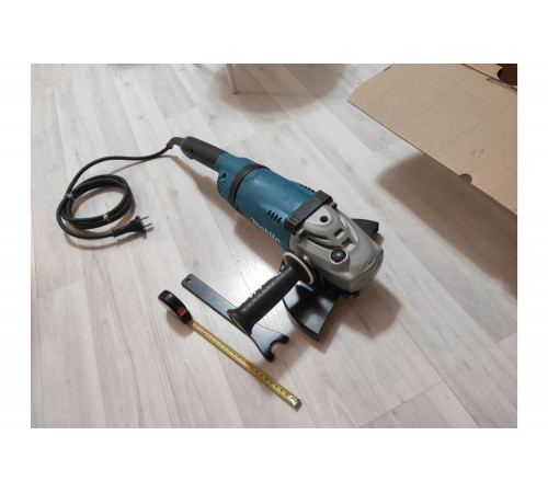 Угловая шлифмашина Makita GA9030SFK1 Угловая шлифмашина Makita GA9030SFK1