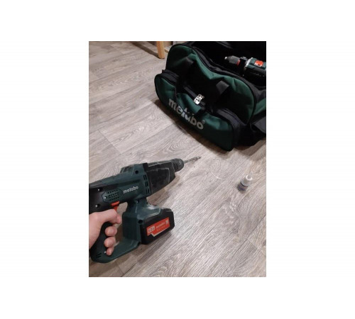 Аккумуляторный перфоратор Metabo KHA 18 LTX + 3.5 Ач LiHD + ЗУ ASC 55 T0332 Аккумуляторный перфоратор Metabo KHA 18 LTX + 3.5 Ач LiHD + ЗУ ASC 55 T0332