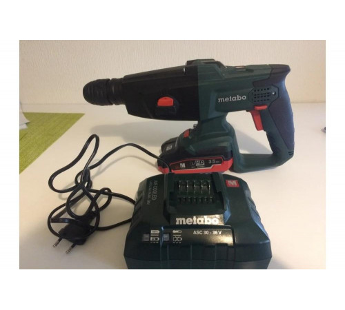 Аккумуляторный перфоратор Metabo KHA 18 LTX + 3.5 Ач LiHD + ЗУ ASC 55 T0332 Аккумуляторный перфоратор Metabo KHA 18 LTX + 3.5 Ач LiHD + ЗУ ASC 55 T0332