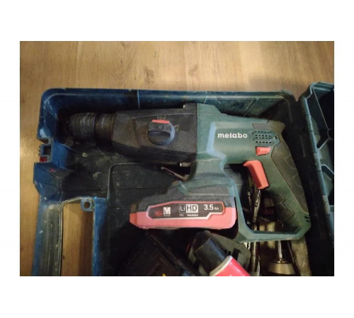 Аккумуляторный перфоратор Metabo KHA 18 LTX + 3.5 Ач LiHD + ЗУ ASC 55 T0332 Аккумуляторный перфоратор Metabo KHA 18 LTX + 3.5 Ач LiHD + ЗУ ASC 55 T0332