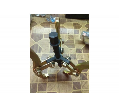 STAYER 3-захватный, кованый, 150 мм, съемник подшипников 43220-150 STAYER 3-захватный, кованый, 150 мм, съемник подшипников 43220-150