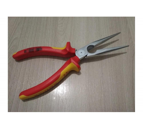Длинногубцы с резцом KNIPEX KN-2616200 Длинногубцы с резцом KNIPEX KN-2616200