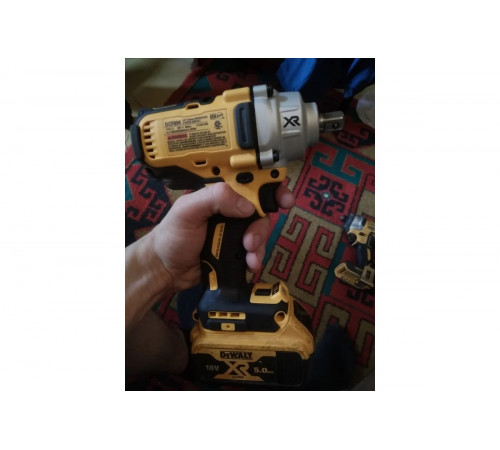 Гайковерт DEWALT DCF894N
