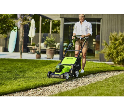 Аккумуляторная газонокосилка GreenWorks G24x2LM41 2х24 В 2512607 Аккумуляторная газонокосилка GreenWorks G24x2LM41 2х24 В 2512607