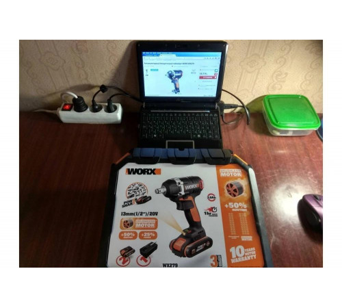 Аккумуляторный бесщеточный гайковёрт WORX WX279 Аккумуляторный бесщеточный гайковёрт WORX WX279