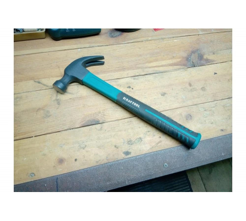 Столярный молоток-гвоздодёр с фибергласовой рукояткой KRAFTOOL Fiberglass 450 г 20265-45