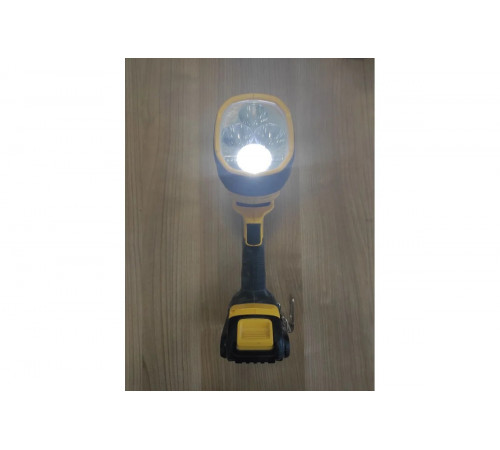 Фонарь DEWALT 18 В XR 1000 люмен, без/бат и ЗУ DCL043