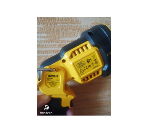 Фонарь DEWALT 18 В XR 1000 люмен, без/бат и ЗУ DCL043