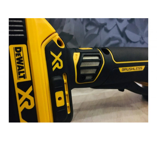 Бесщеточная угловая шлифмашина DEWALT 18 В XR DCG406N