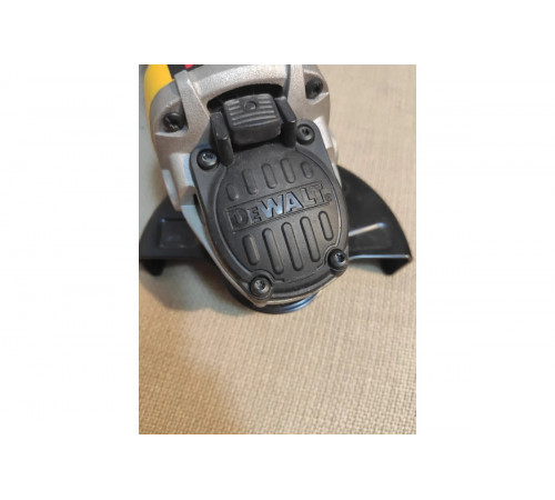 Бесщеточная угловая шлифмашина DEWALT 18 В XR DCG406N