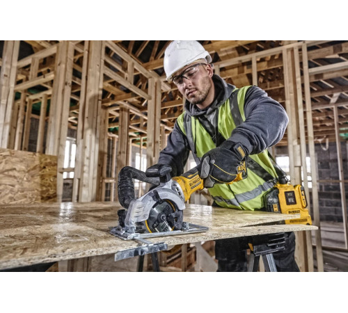 Циркулярная пила DEWALT 18 В XR DCS571N-XJ