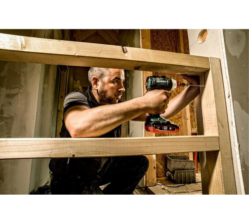 Бесщеточный шуруповерт METABO BS 18 LT BL Q 602334890 без акк и з.у Бесщеточный шуруповерт METABO BS 18 LT BL Q 602334890 без акк и з.у