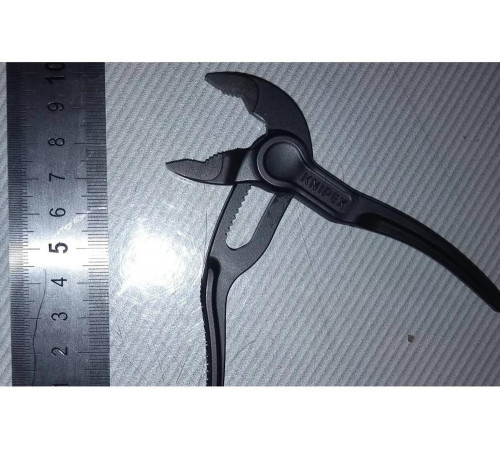 Переставные сантехнические клещи с фиксатором KNIPEX L-100 мм,COBRA XS KN-8700100 Переставные сантехнические клещи с фиксатором KNIPEX L-100 мм,COBRA XS KN-8700100