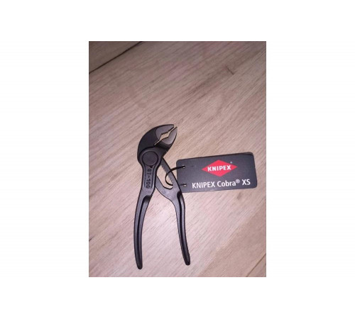 Переставные сантехнические клещи с фиксатором KNIPEX L-100 мм,COBRA XS KN-8700100 Переставные сантехнические клещи с фиксатором KNIPEX L-100 мм,COBRA XS KN-8700100