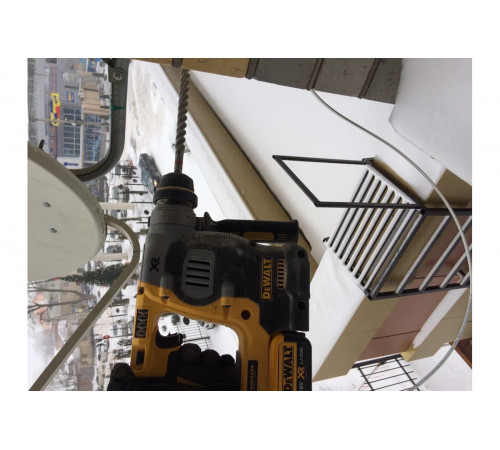 Аккумуляторный перфоратор DEWALT DCH 273 P2